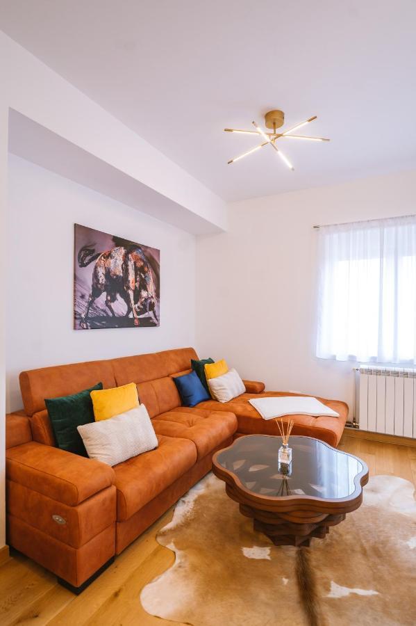Mikonos Apartman Surcin Екстер'єр фото