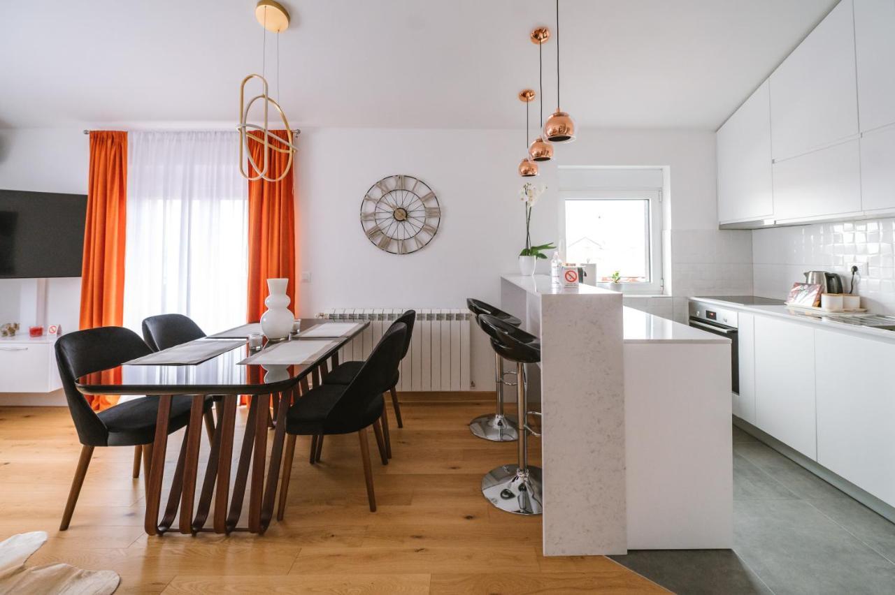 Mikonos Apartman Surcin Екстер'єр фото
